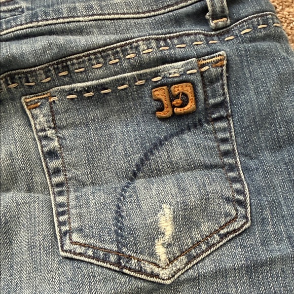 Joe's Jeans Blue Denim Mini Skirt Women’s size 29 equivalent to Medium /size 8. - Picture 2 of 5